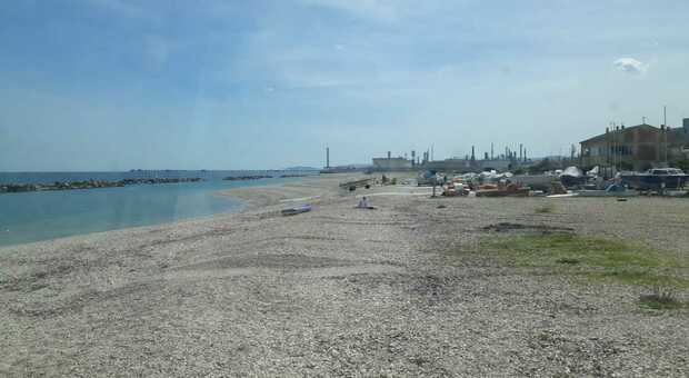 La spiaggia si prepara all'estate 2021, incontro tra amministrazione e operatori