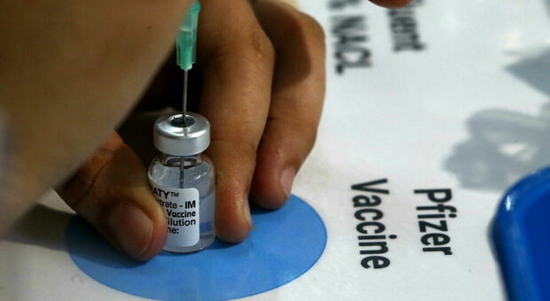 Vaccini in Campania, in arrivo 300mila dosi di Pfizer