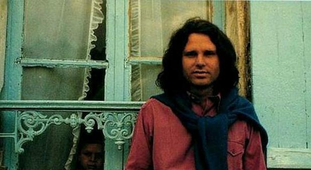 Jim Morrison, nuovo documentario in arrivo: la sua vita in 5 capitoli