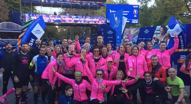 Donne guarite dal tumore al seno alla Maratona