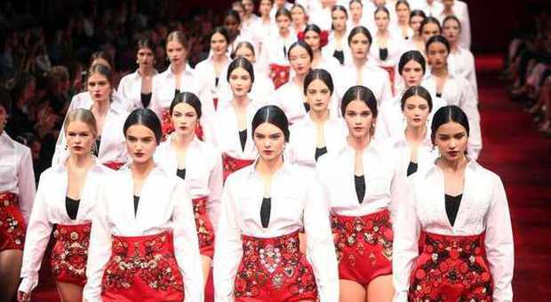 Milano, la donna in culotte: la nuova moda di Dolce e Gabbana