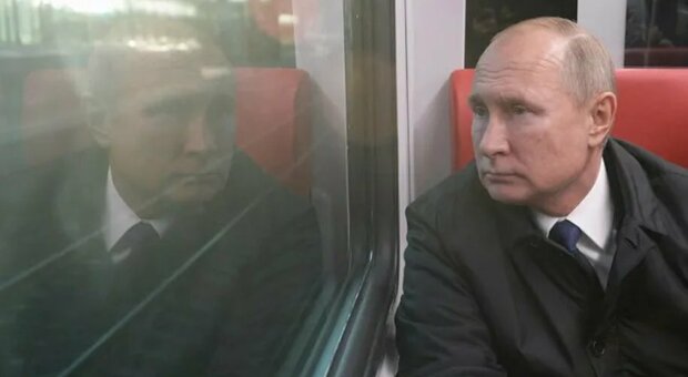 L'organo d'informazione russo Proekt ha rivelato che Putin viaggia anche su un treno blindato