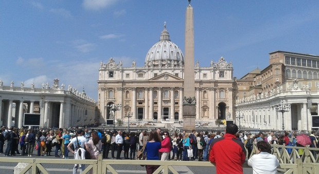 Roma, tenta di scavalcare le mura del Vaticano: arrestato