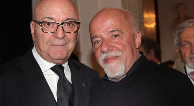 Gianfranco Aquila (a sin) con lo scrittore Paolo Coelho