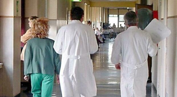 In Puglia 130mila ricoveri inutili ogni anno, Sos dei medici: «Uno spreco di 390 milioni»