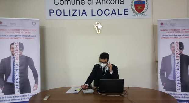 Il servizio anti-truffe della polizia locale di Ancona