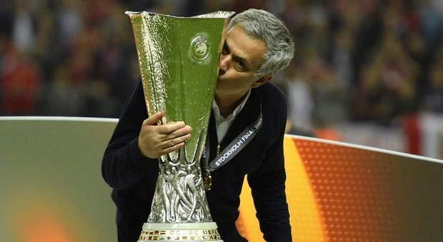 Mourinho, nuovo triplete: «Ho vinto la Coppa che mancava allo United»