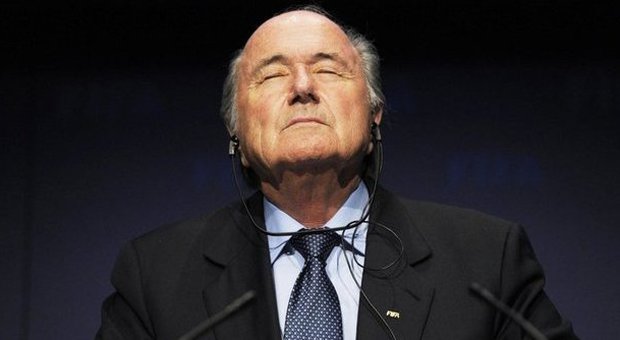 Scandalo Fifa, la difesa di Blatter: "Non possiamo controllare tutto"