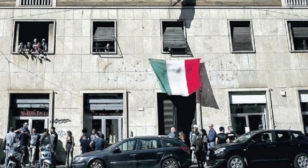 Sgomberi a Roma, la road map anti-occupazioni: ora tocca a viale del Policlinico poi CasaPound e Spin Time