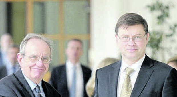 Dombrovskis a Padoan: bene le riforme, ma su deficit e flessibilità giochi aperti