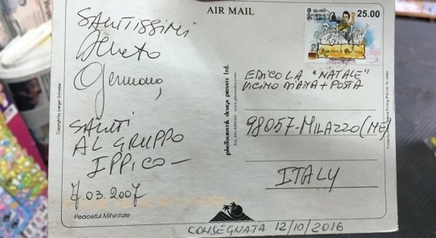 Milazzo, la cartolina spedita quasi dieci anni prima finalmente consegnata