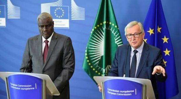 Migranti, Juncker: «Staremo attenti alla salvaguardia dei diritti degli africani in Italia»