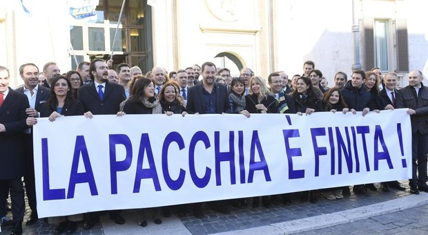 Legittima difesa, Salvini: «Ok entro gennaio», ma M5S non ci sta