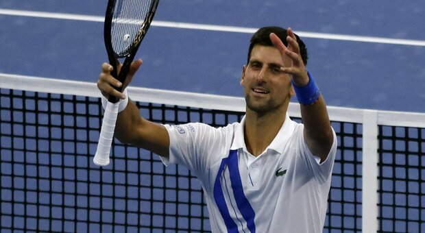 Cincinnati, Djokovic vince ancora: affronterà Raonic in finale