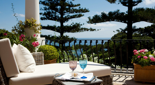 Tripadvisor, «oro» a Capri e Ischia nella classifica mondiale degli hotel
