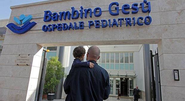 Roma, l'ospedale Bambino Gesù fa causa all'Associated Press, il colosso dell'informazione Usa