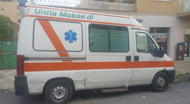 Roma, ambulanze abusive, sequestrati tre mezzi che trasportavano pazienti senza personale qualificato