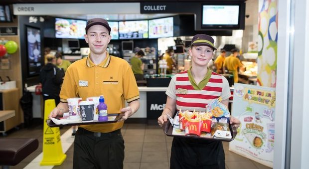 McDonald’s il nuovo servizio al tavolo nei fast food americani