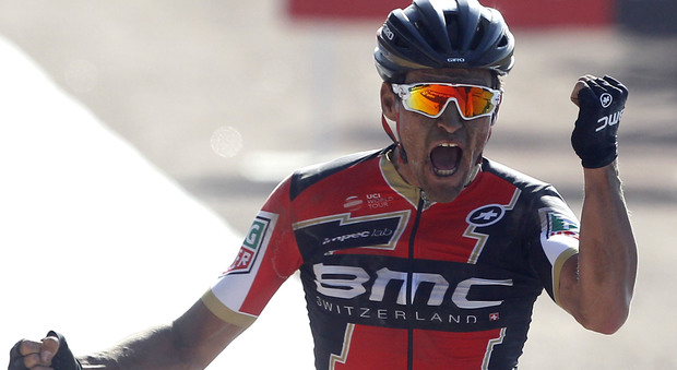 Parigi-Roubaux, successo di Van Avermaet, quinto l'italiano Moscon. Addio di Boonen al ciclismo