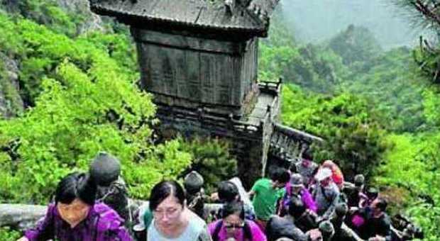 Cina, la montagna incantata: viaggio nei luoghi sacri di Wudang