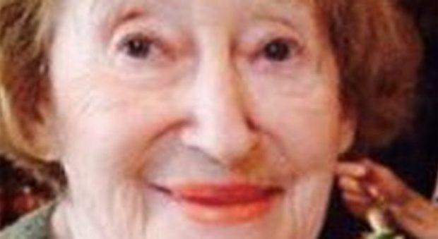 Sopravvissuta all'Olocausto, Mireille Knoll trovata bruciata in casa: uccisa perché ebrea