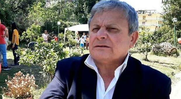 Comunali a Napoli, mano tesa dall'ex ministro D'Angelo pronto al dialogo: «Confronto sui programmi»