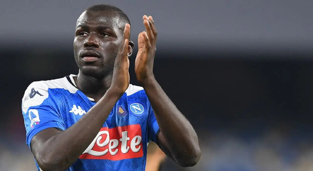 Kalidou Koulibaly, addio al Napoli: è ufficiale. Il Chelsea mette a segno il colpo di mercato