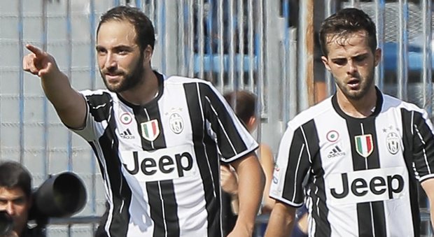Dybala e doppio Higuain, tris della Juventus ad Empoli: 3-0