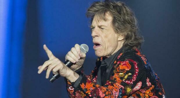 Mick Jagger viola la quarantena per vedere l'Inghilterra a Wembley: rischia una multa da almeno 10mila sterline