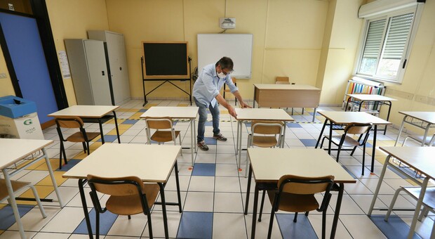 Personale «Covid», 13mila i disoccupati nel Salernitano a fine anno scolastico