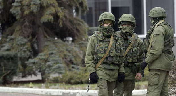 Kiev accusa: «Duemila soldati russi hanno invaso la Crimea». Obama: «Forte preoccupazione»