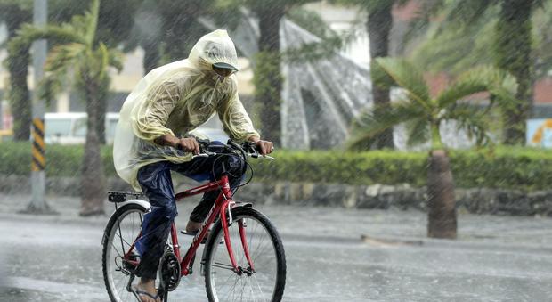 Taiwan con il fiato sospeso, il terzo tifone in due settimane