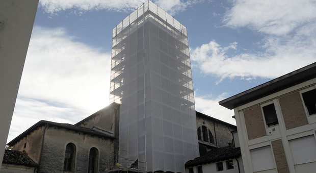 Sos crepe: imbragato il campanile della chiesa di San Martino