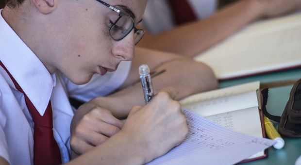 immagine Il Collegio, terza puntata: nuovi ingressi e uno studente a rischio espulsione