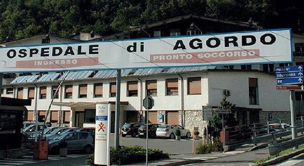 L'ospedale di Agordo perde 10 posti letto: sindaci infuriati con l'Usl