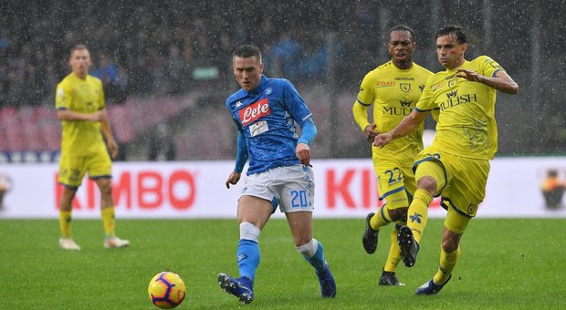 Napoli-Chievo 0-0: tante emozioni ma Ancelotti scivola a - 8 dalla Juve