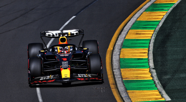GP Australia, prove libere 1: Verstappen padrone davanti a Hamilton, Ferrari quinta e sesta
