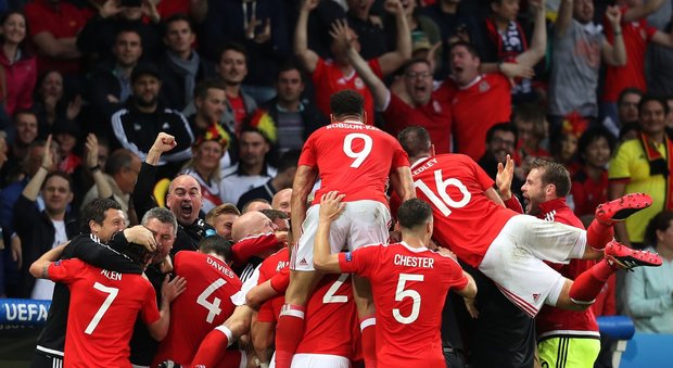 Galles show, stende il Belgio (3-1) e vola in semifinale. Nainggolan torna a casa
