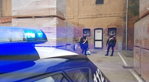 Sedicenne di origine africana uccide a coltellate 63enne a Siena: «Voleva stuprarmi»