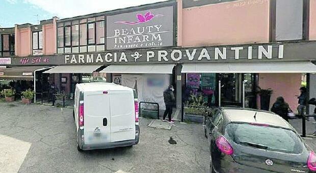 Rapina in farmacia a Latina Scalo, parla il titolare: «Il nostro magazziniere ha capito subito e ha chiamato il 112»