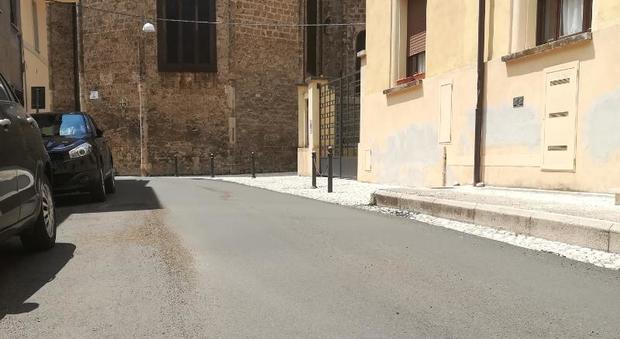 Rieti, prosegue l’opera di recupero delle strade della Città: nuovo asfalto in via Nuova
