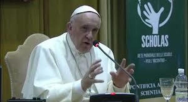 Papa Francesco inaugura a Trastevere la sede delle Scuole del dialogo per ragazzi disagiati