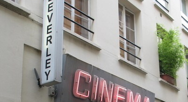 Si spengono le luci sul porno, Parigi chiude l’ultimo cinema
