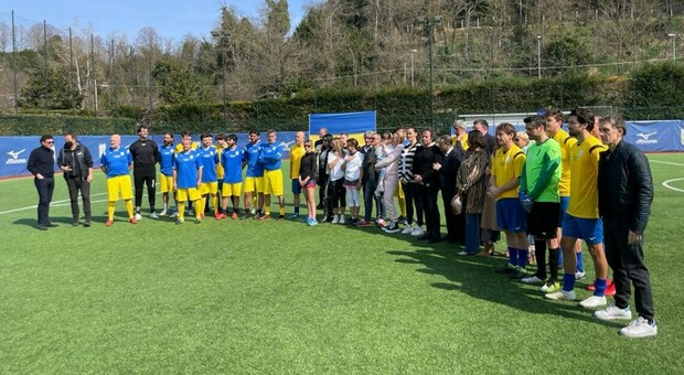 Ucraina, al circolo di Roma Due Ponti la partita di calciotto benifica: in campo attori e sportivi