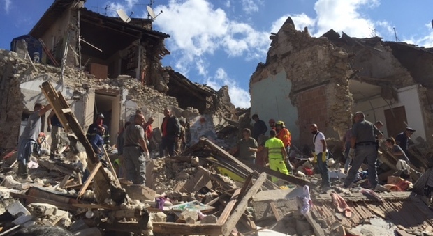 Terremoto, è fuori pericolo il figlio del titolare dell'Hotel Roma Migliorano altri due feriti gravi