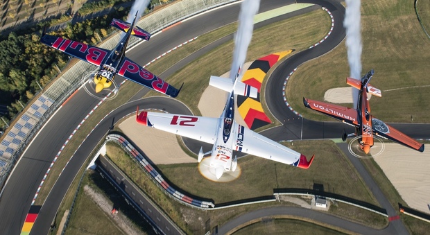 Red Bull Air Race, in Germania una tappa cruciale per il campionato