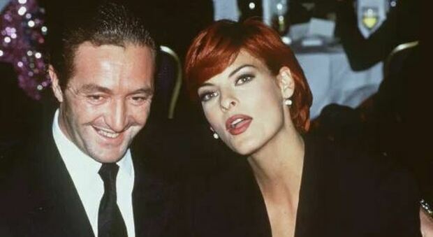 Accusato l'ex re delle modelle (ex marito di Linda Evangelista): «Stuprò anche Carré Otis»