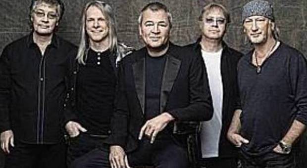 "Smoke on the water" e altri classici accendono il concerto dei Deep Purple