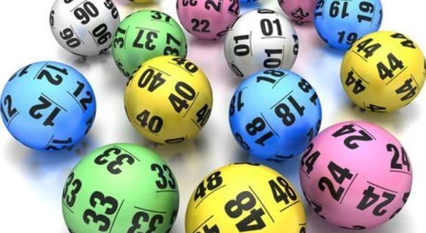 Lotto, le estrazioni del 29 novembre e i numeri vincenti del Superenalotto