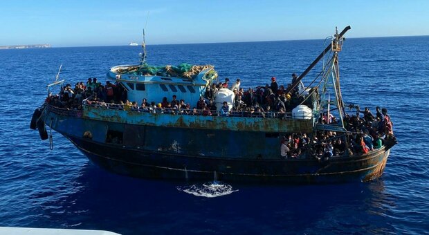 Lamorgese a Ue: ricollocare i migranti Ministro chiede solidarietà per l'Italia